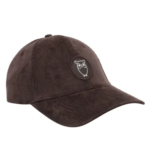 Casquette en velours de coton bio · marron chocolat