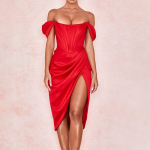 Robe mi-longue rouge à corset intégré et col bateau