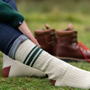 Chaussettes en laine thalweg · écru et cognac et vert sapin